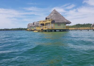 Wasserhütten Familienreise Panama