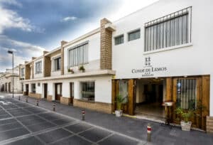 Außenansicht Hotel Conde de Lemos